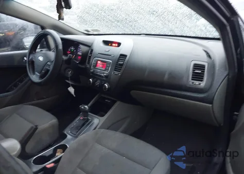 2015 Kia Forte Lx z USA, uszkodzony, nr VIN KNAFK4A60F5417576